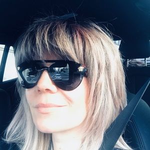 Meet your Posher, Stella